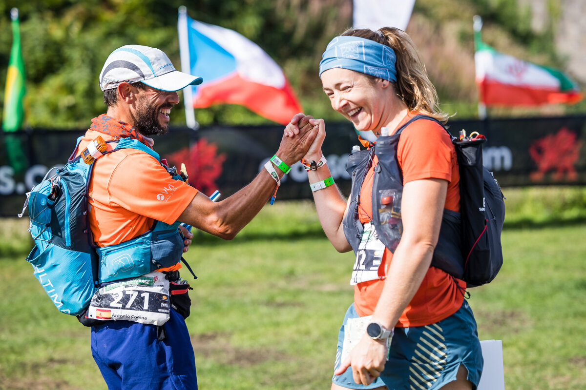 Cat celebrates at the finish in Cardiff Castle ©No Limits Photography